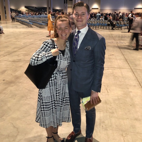 Meet your Posher, Hannah - Picture 2 of 10